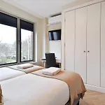 Park Central Executive 102