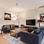 Park Central Executive 102